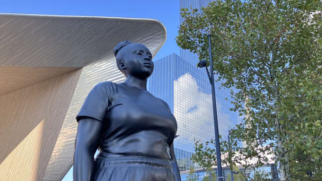 Moments contained Thomas J Price YL1