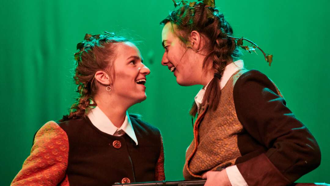 3 I6 A4454 2160 piet spee