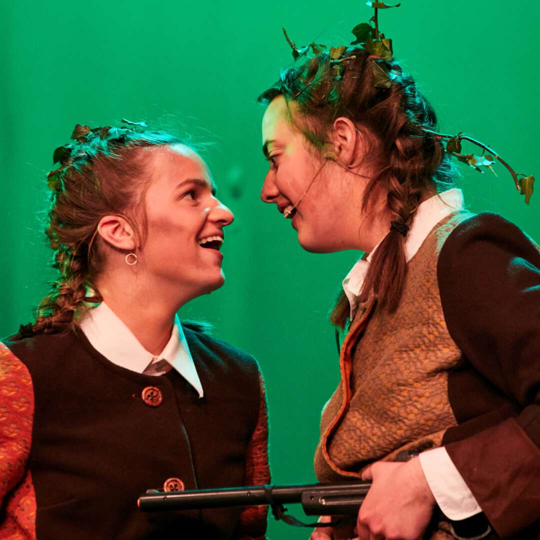 3 I6 A4454 2160 piet spee