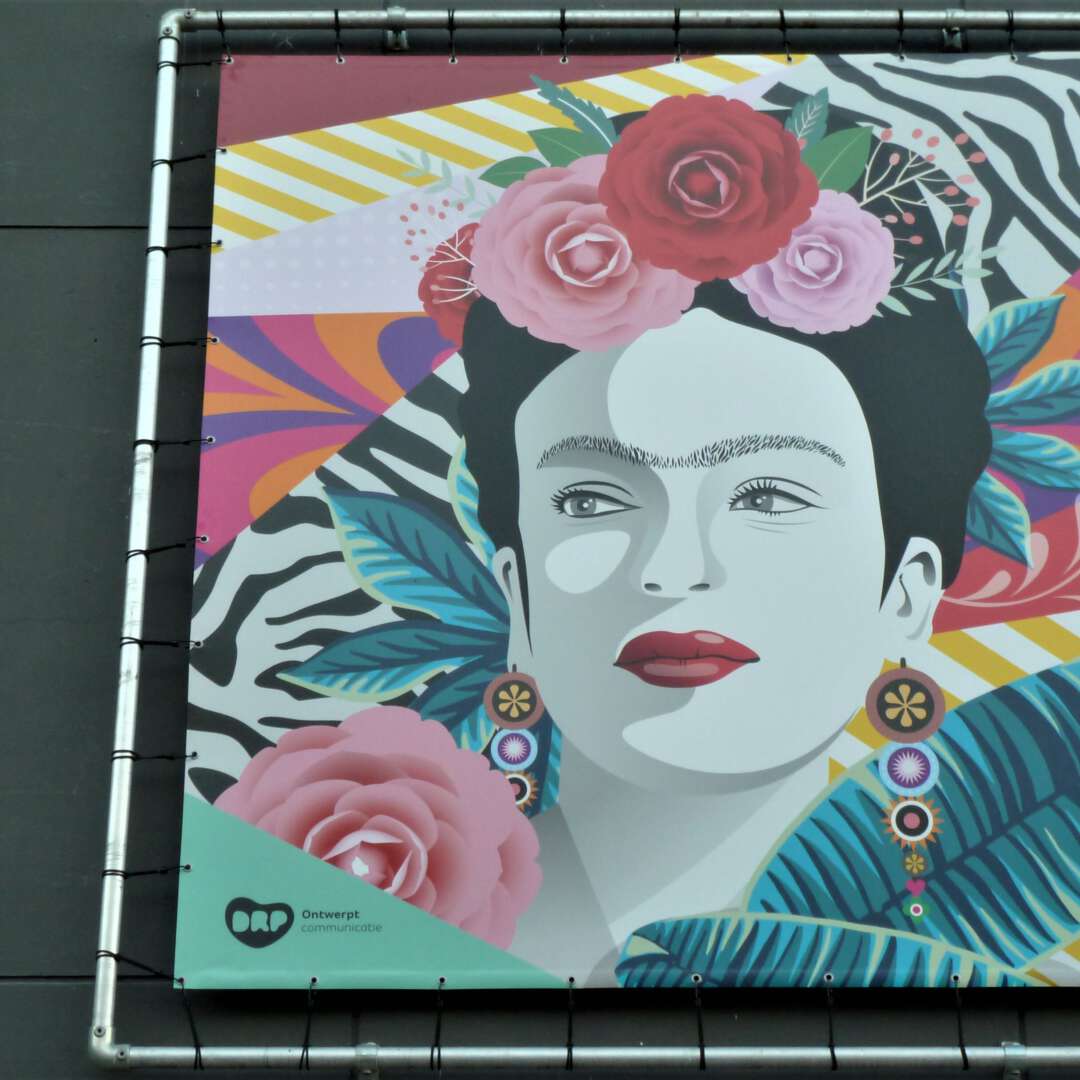 Reclamedoek voor expositie frida kahlo drents museum assen 2021