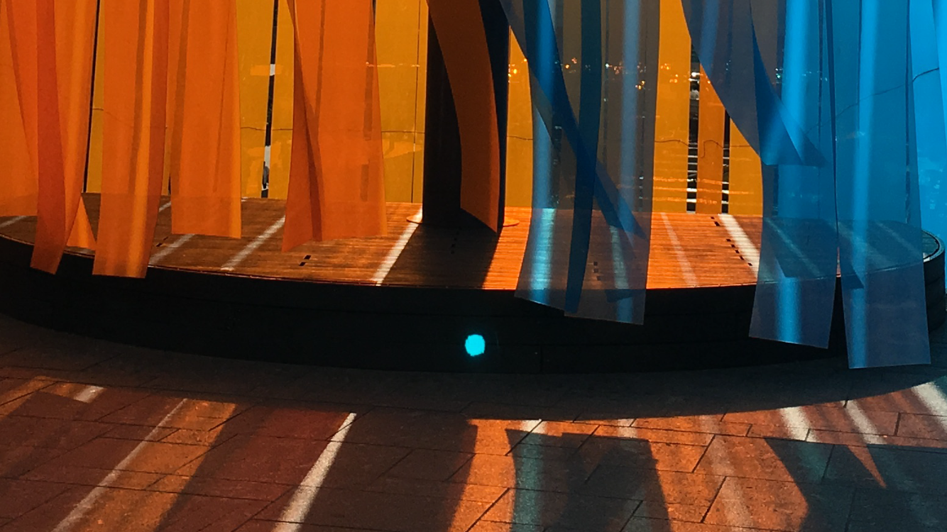Oranje blauw lamellen veilige kunstvaklokalen